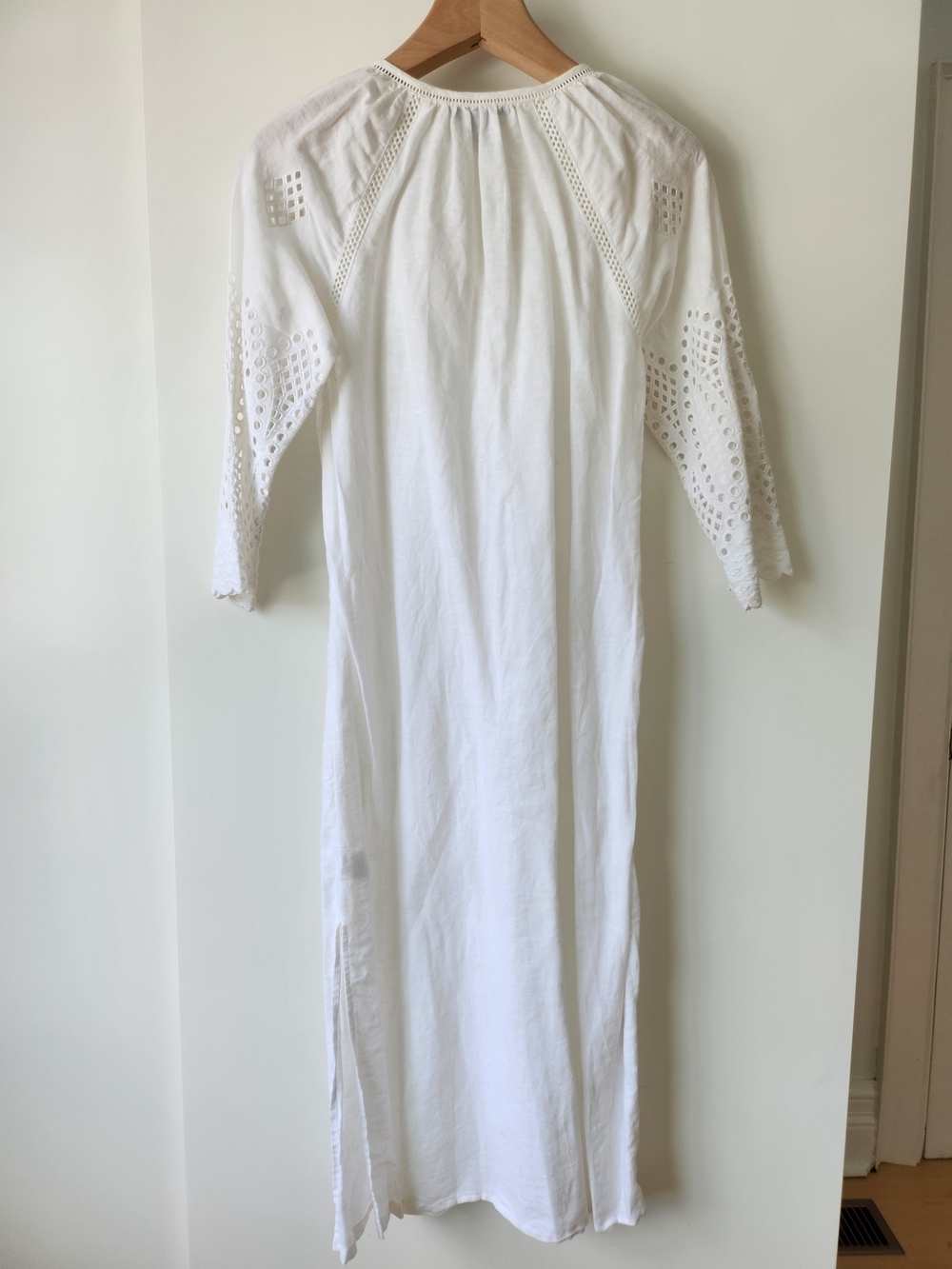 J.Crew Beach Coverup In White Linen With Eyelet Details - Picture 2 of 6